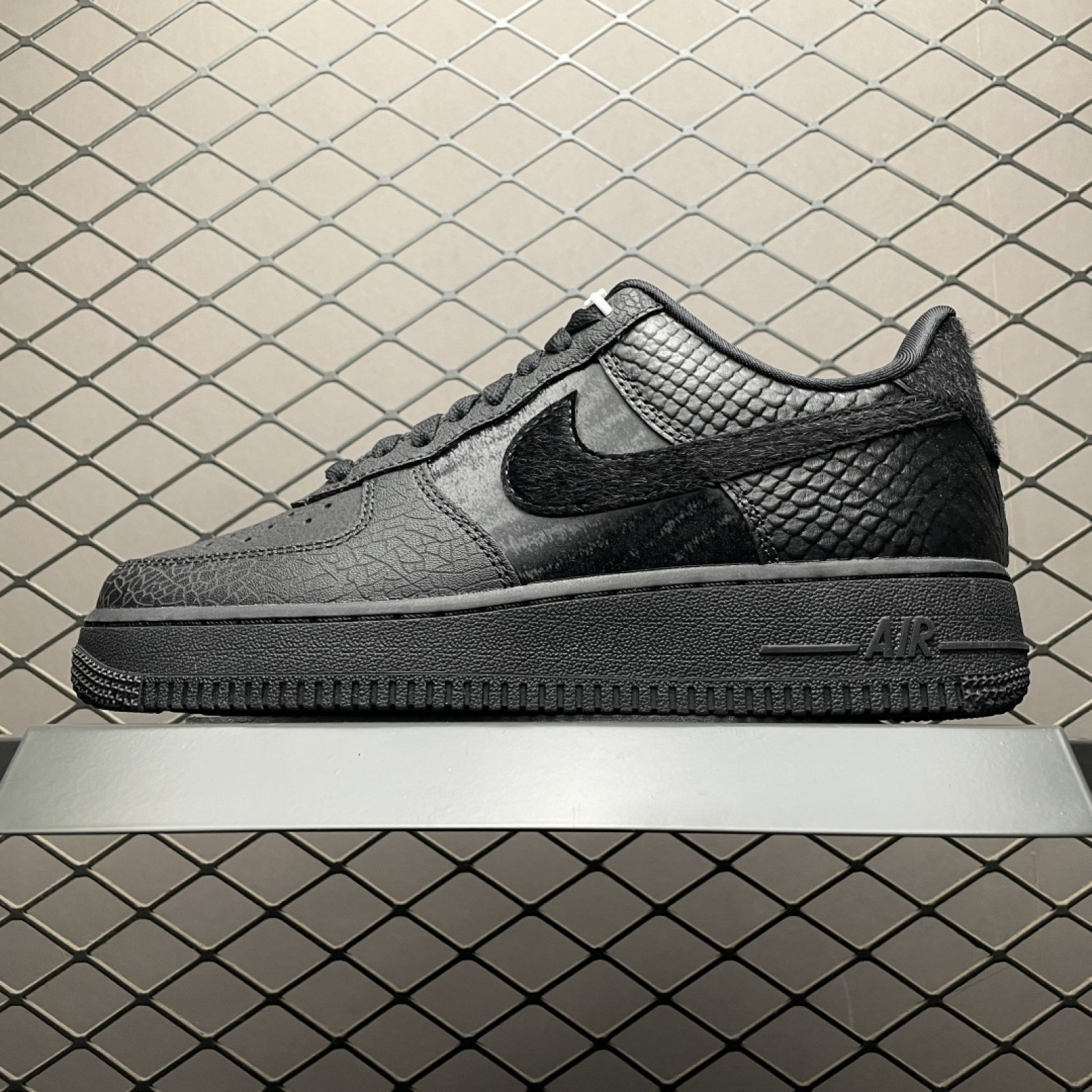 Nike Air Force 1 Low HQ1977-001