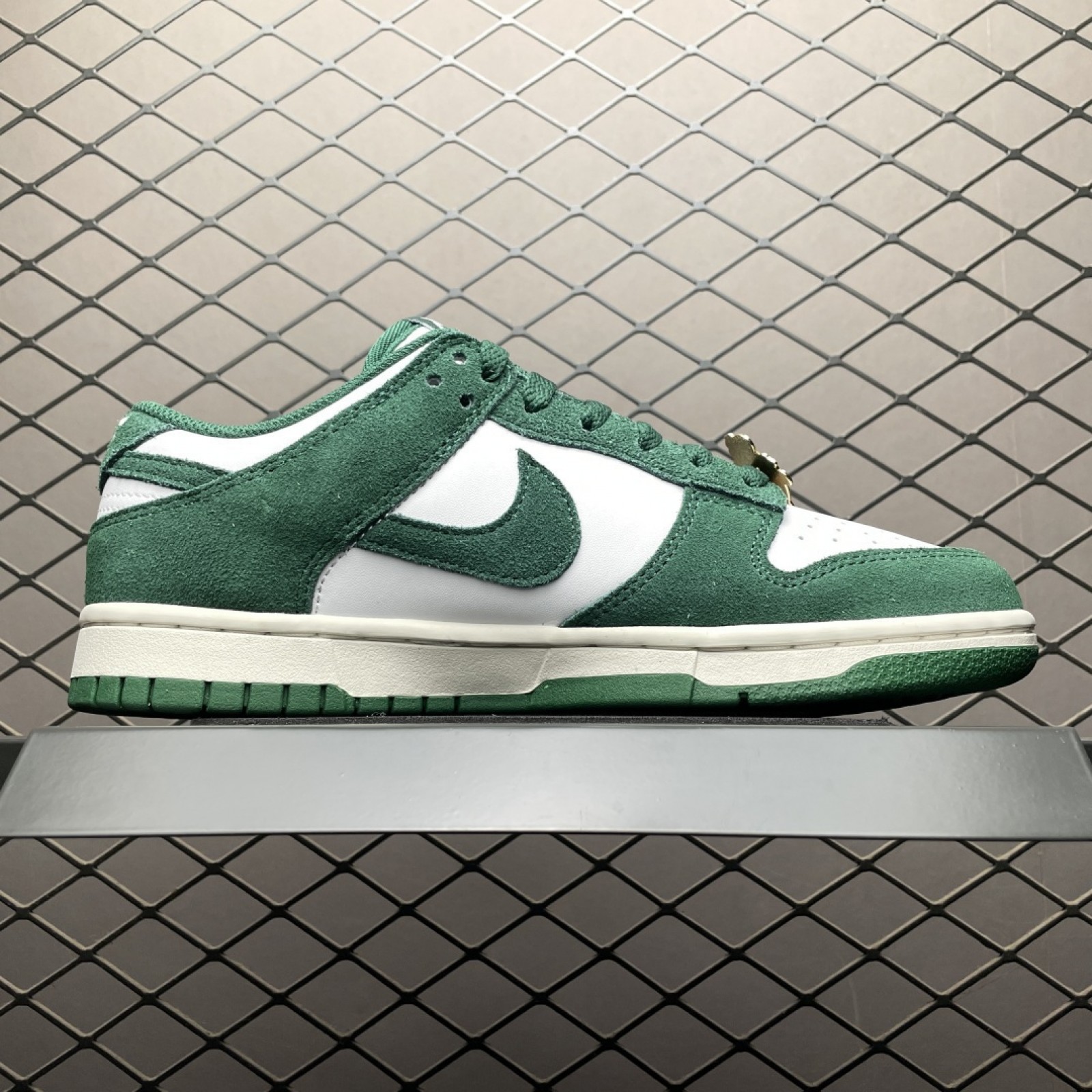 Nike Dunk Low IB4417-100