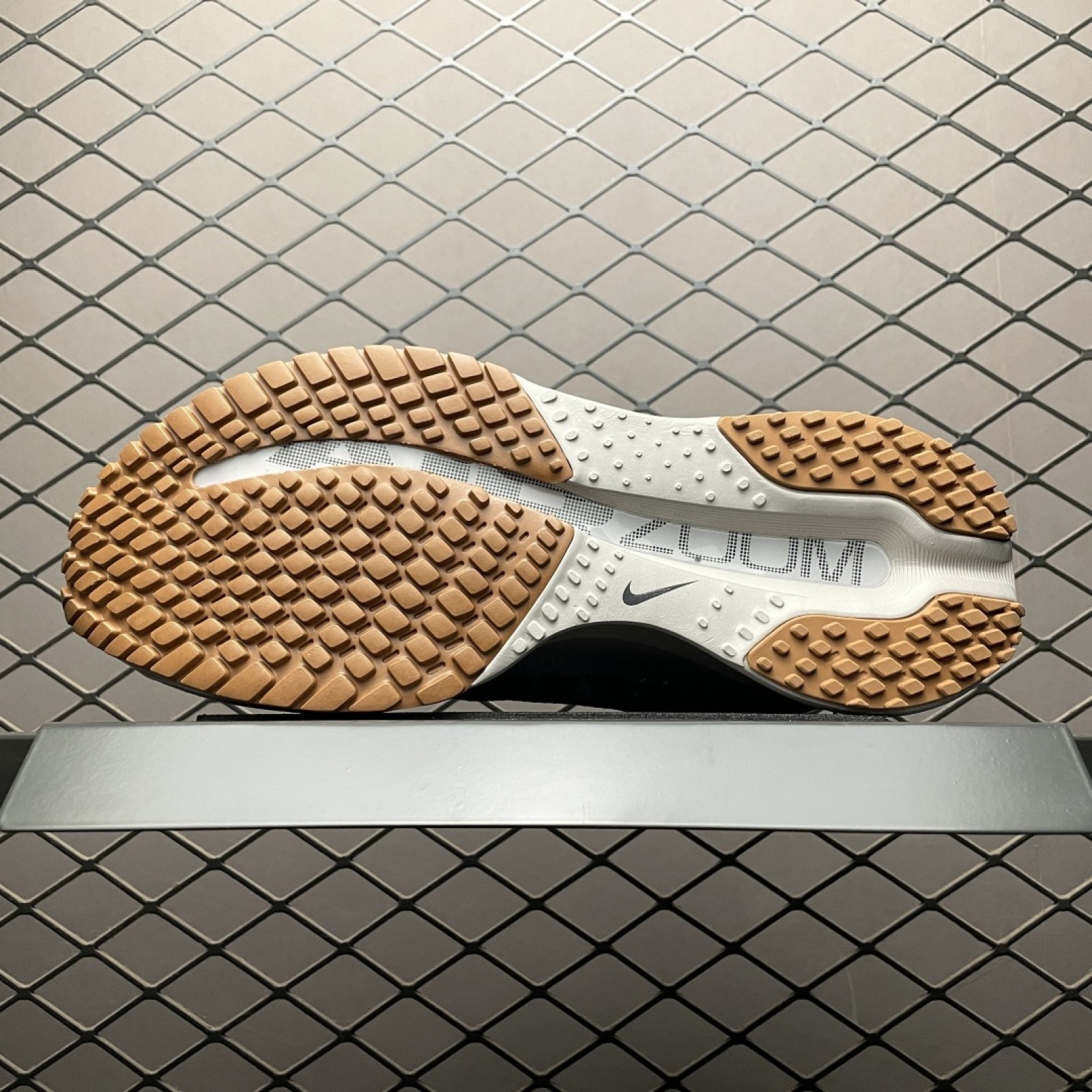 Nike Pegasus Premium HQ2592-010