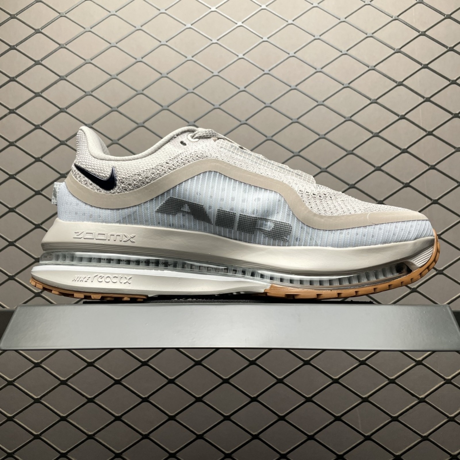 Nike Pegasus Premium HQ2592-010