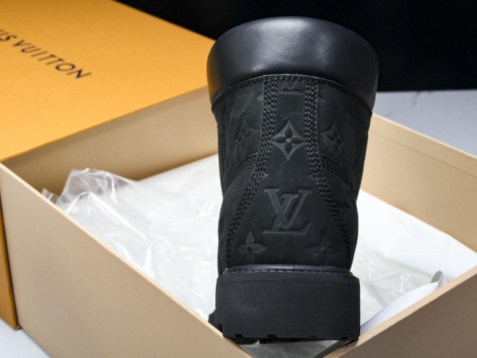 Unisex Matte Cowhide Ankle Boots - Concrete Grey/Black | 1AD74X