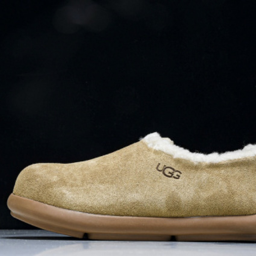 UGG Classic Ultra Mini II Boots - Maroon