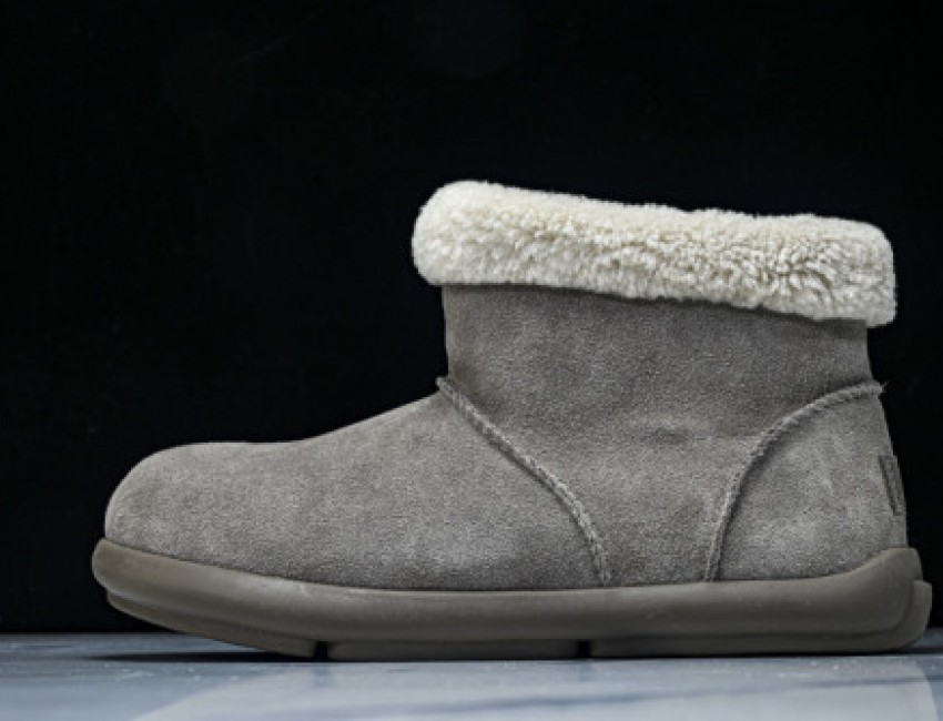 UGG Classic Mini Boots - Grey