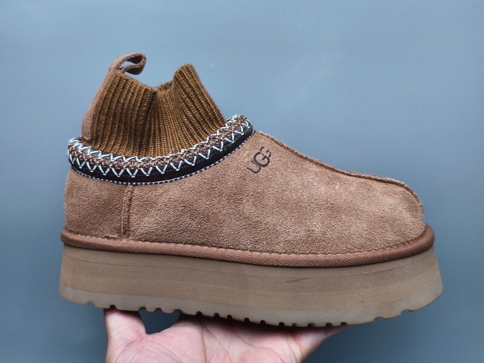 UGG Thick-Soled Ethnic Weave Slippers - Maroon