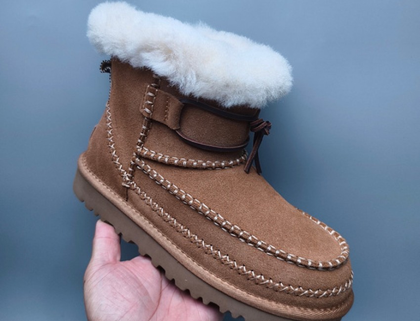 UGG Mid-Top Braided Casual Shoes - Maroon