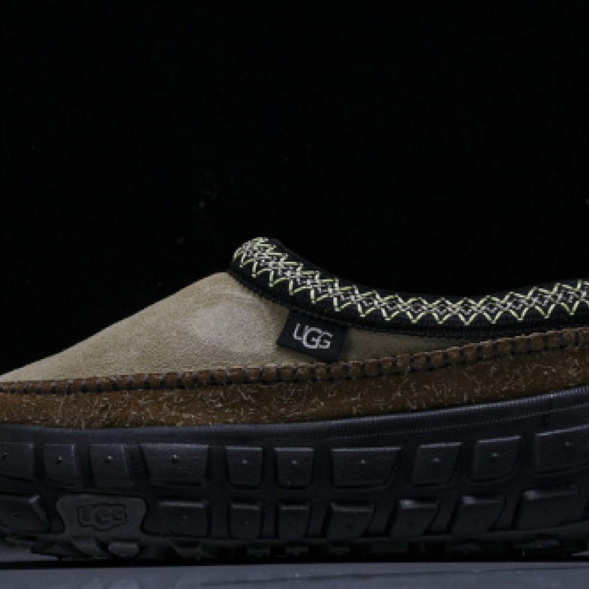 UGG Slip On Casual Shoes - Black/Brown Women's