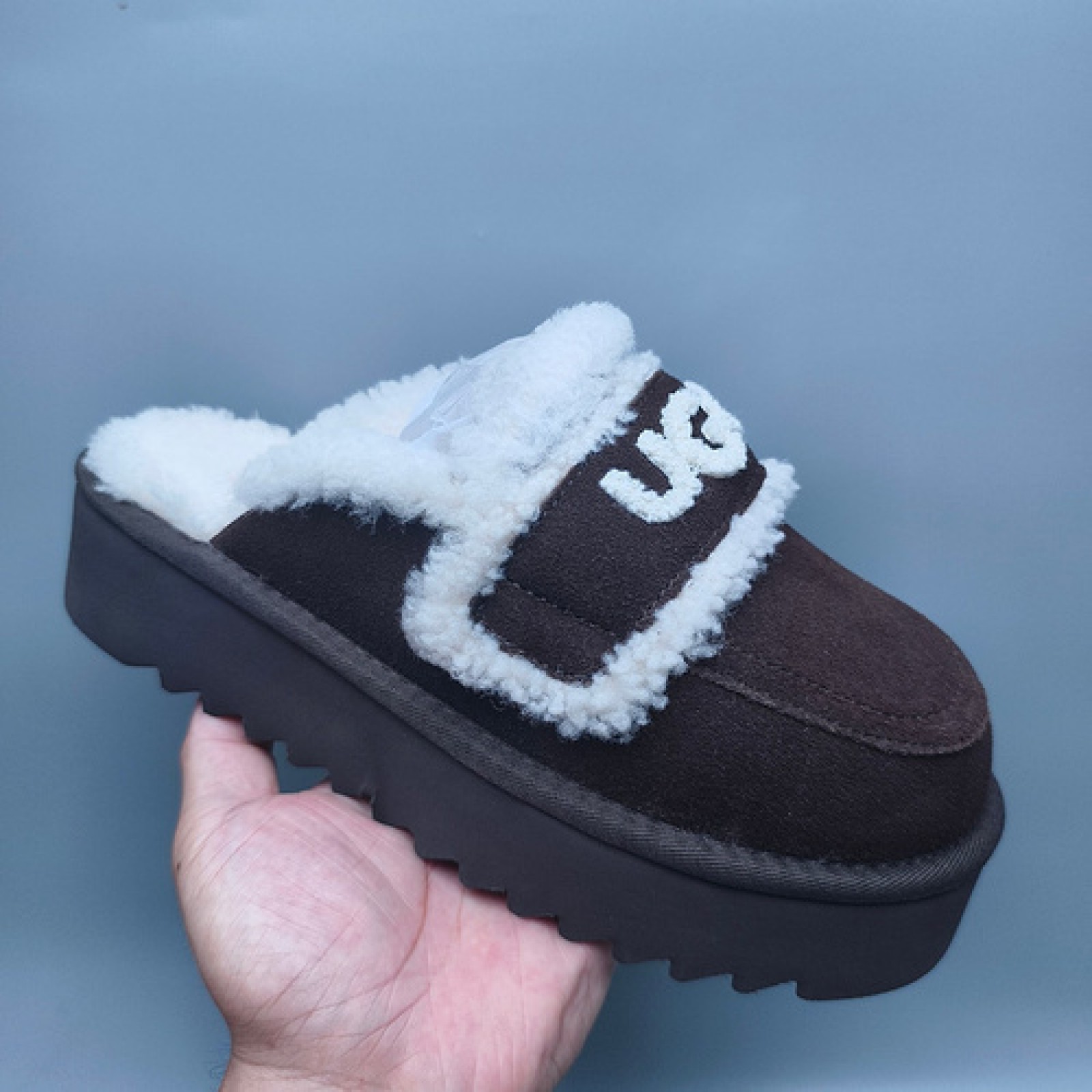 UGG Thick-Bottom Curly Logo Wool Slippers - Black Brown