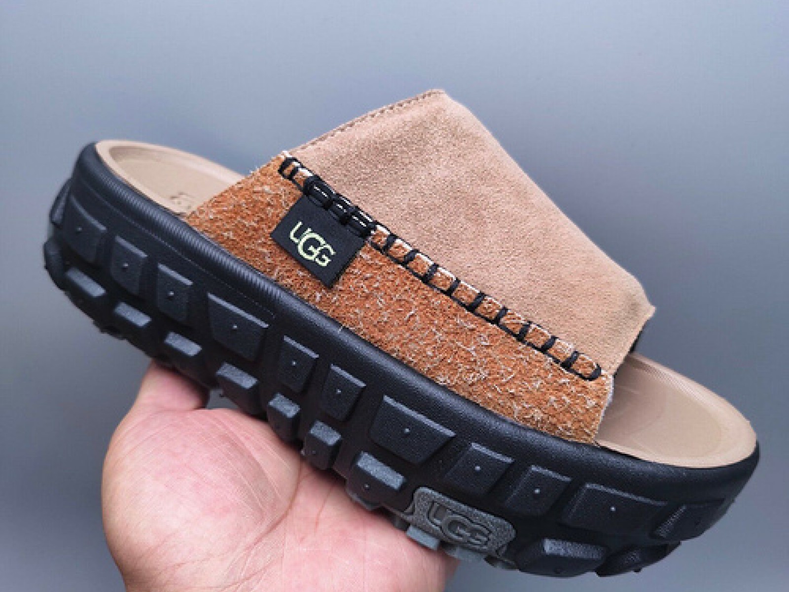 UGG Tire-Sole Slippers - Brown/Black