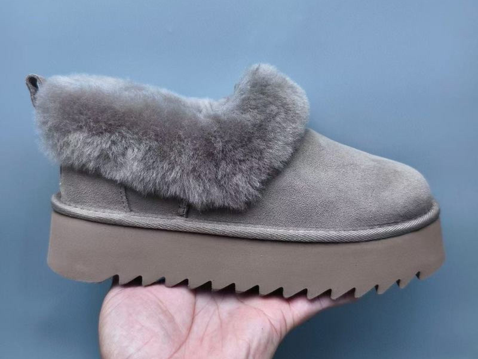 UGG Casual Shoes with Thick Soles - Maroon