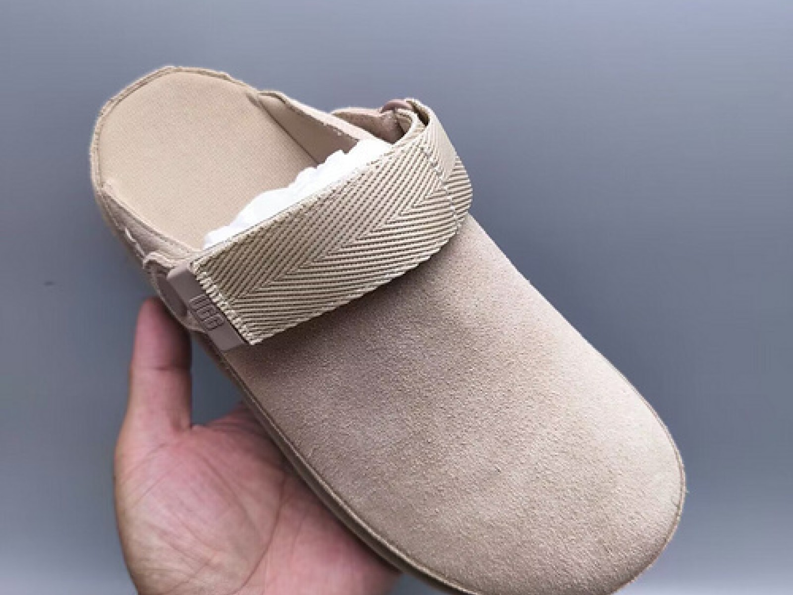 UGG Neumel Sandals - Sandy