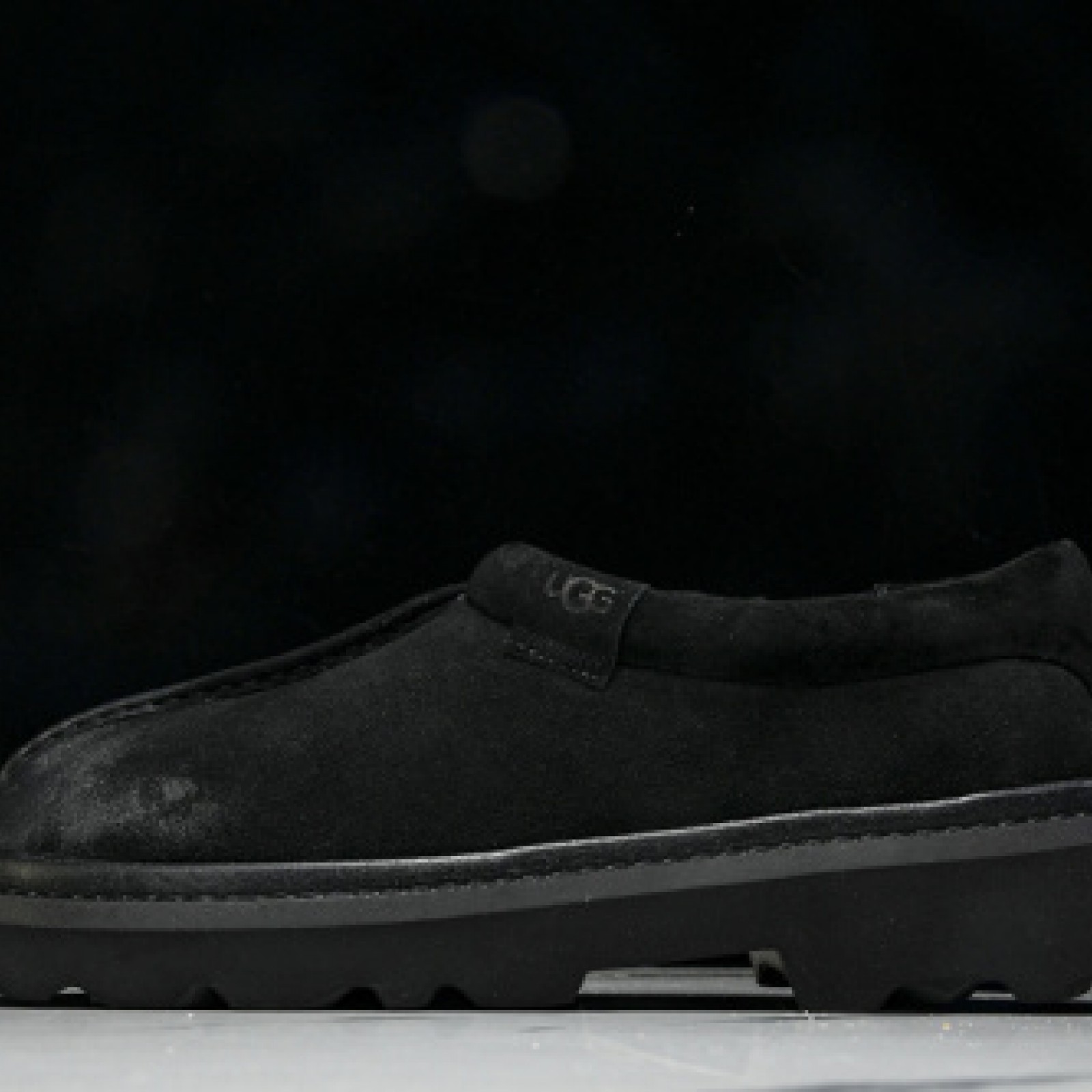 UGG Tasman Lug Low Top Living Casual Shoes - Black