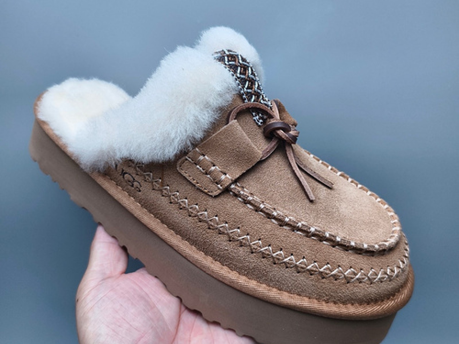 UGG Lace-Up Platform Casual Slippers - Maroon