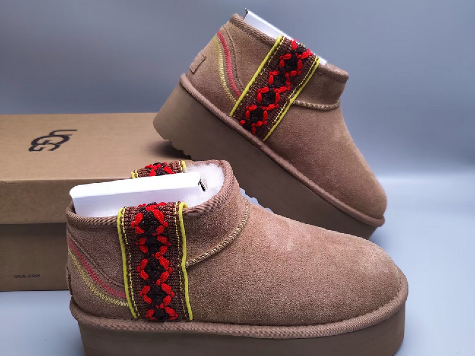 Ethnic Style Classic Thick Sole Slippers - Maroon