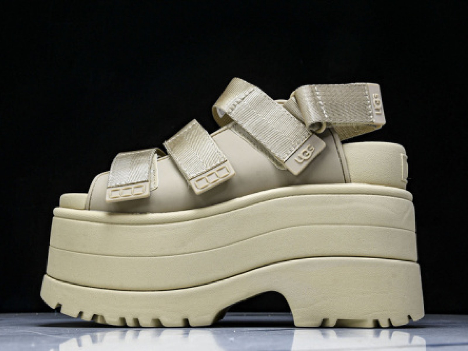 Golden Glow Platform Sandal Slippers - Light Gray/Dark Dune