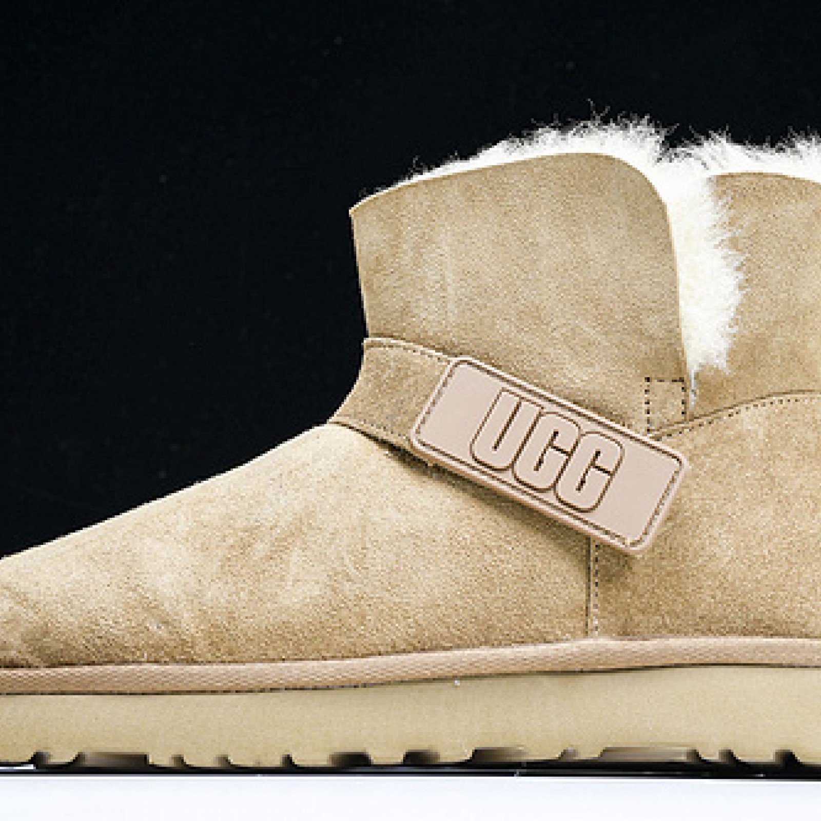 UGG Short Magic Card Boots - Brown