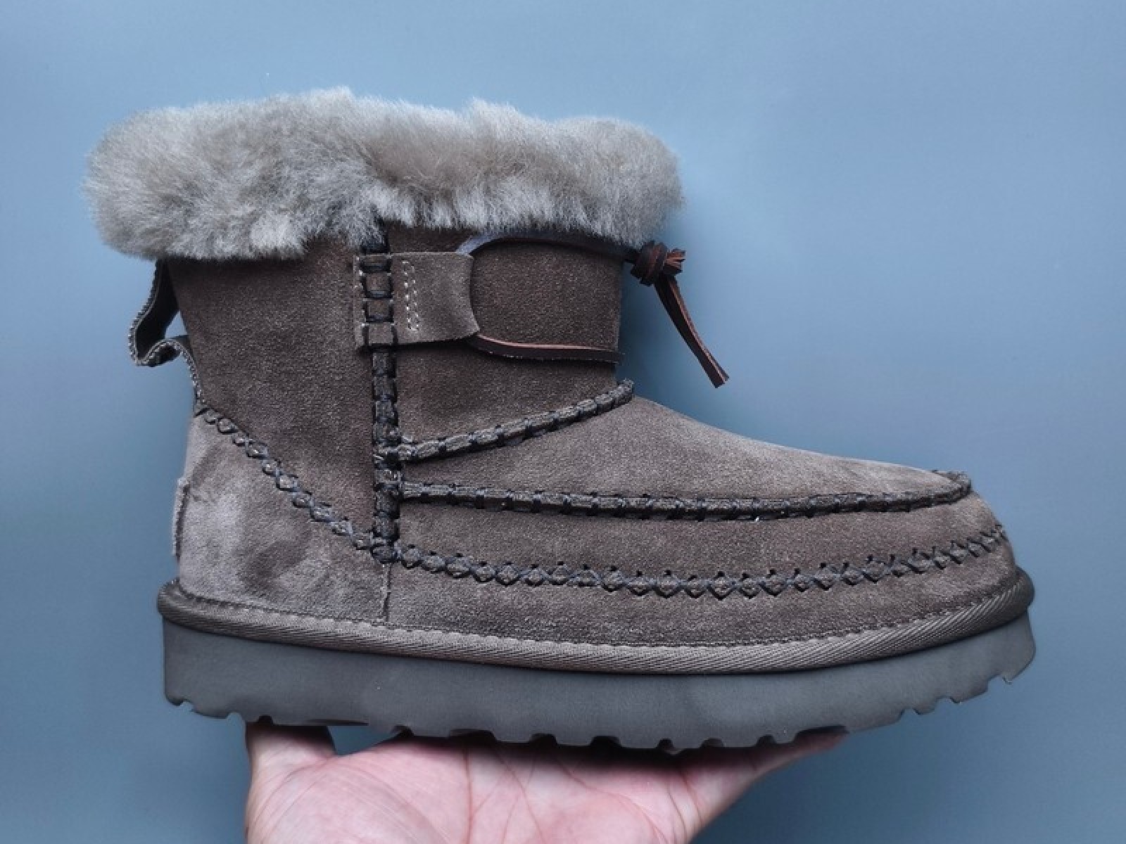 UGG Mid-Top Braided Casual Shoes - Brown