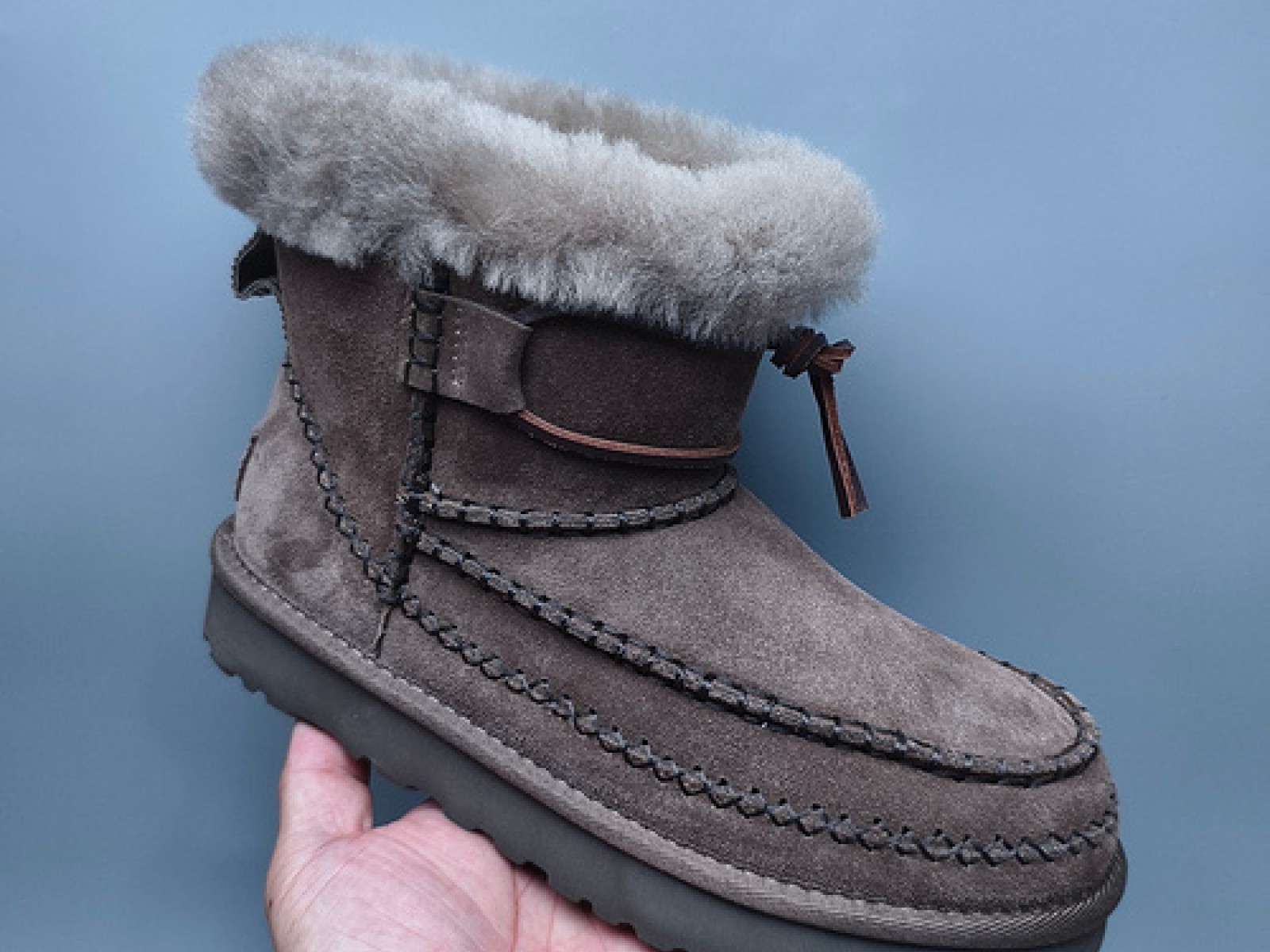 UGG Mid-Top Braided Casual Shoes - Brown