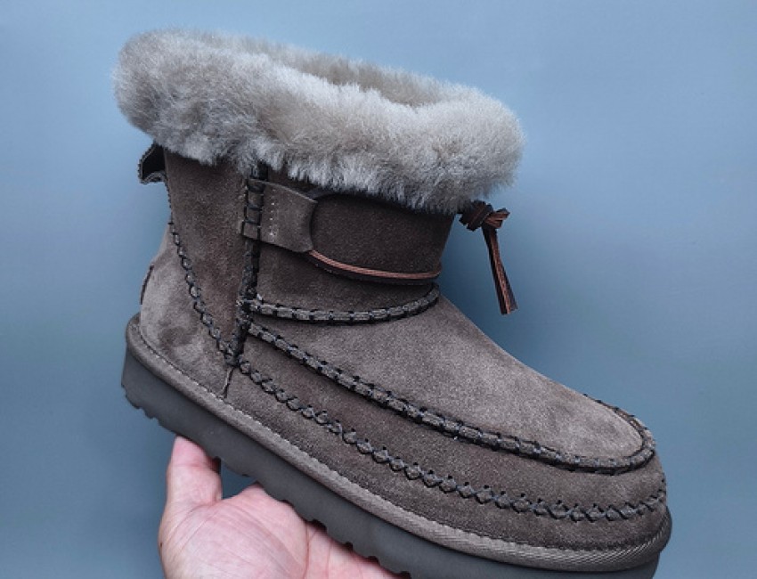 UGG Mid-Top Braided Casual Shoes - Brown