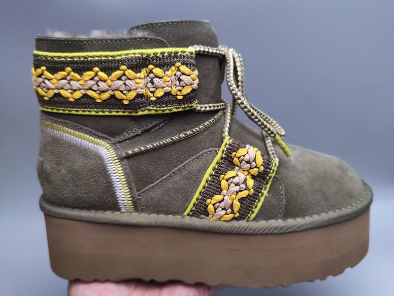 Ethnic Style Thick Sole Lace-Up Boots - Green