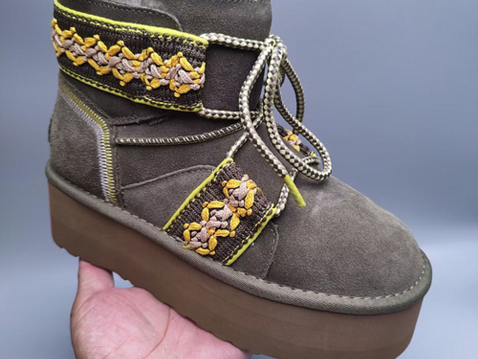 Ethnic Style Thick Sole Lace-Up Boots - Green