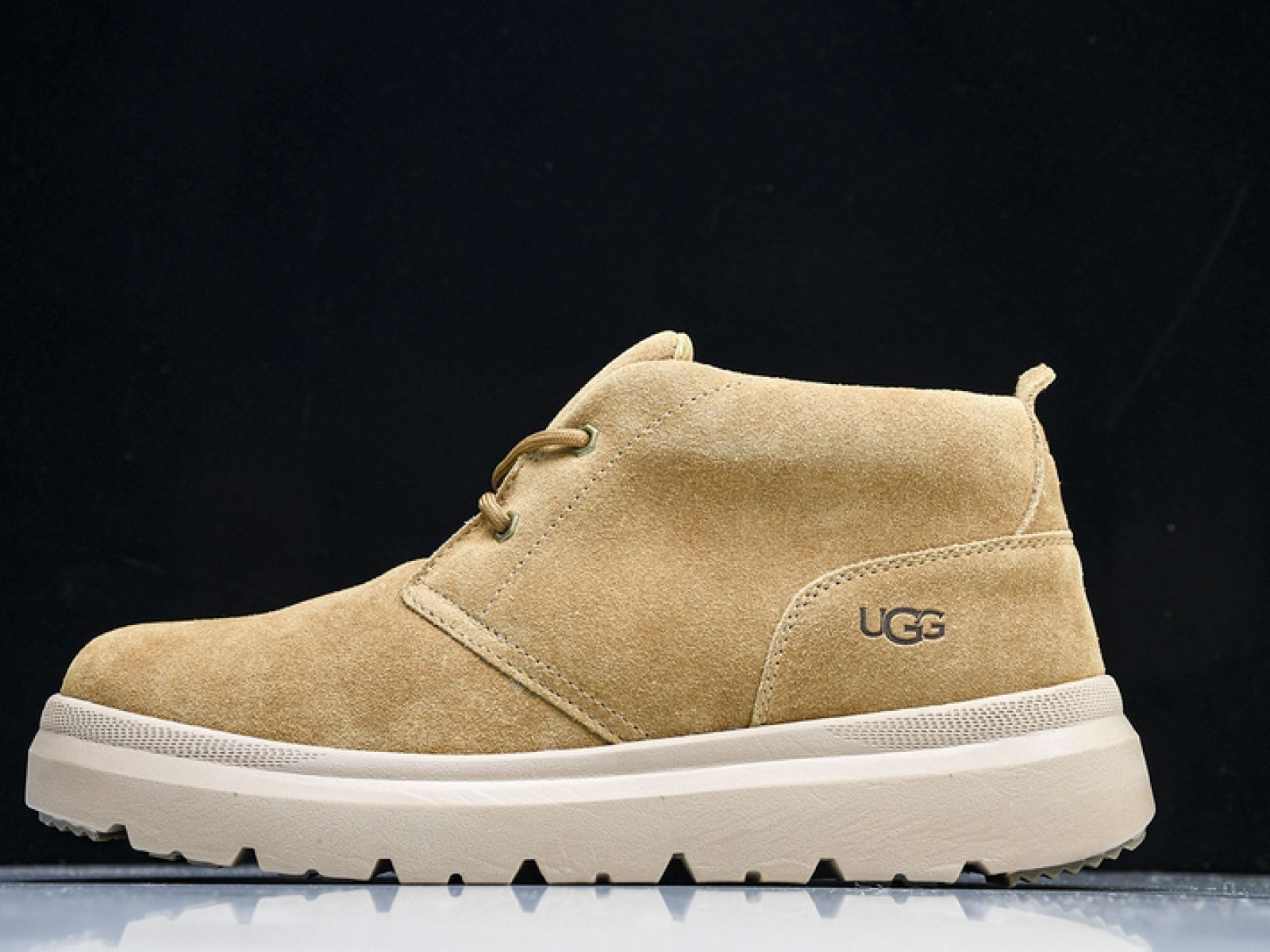 UGG Burleigh Chukka Boot - Chestnut Maroon
