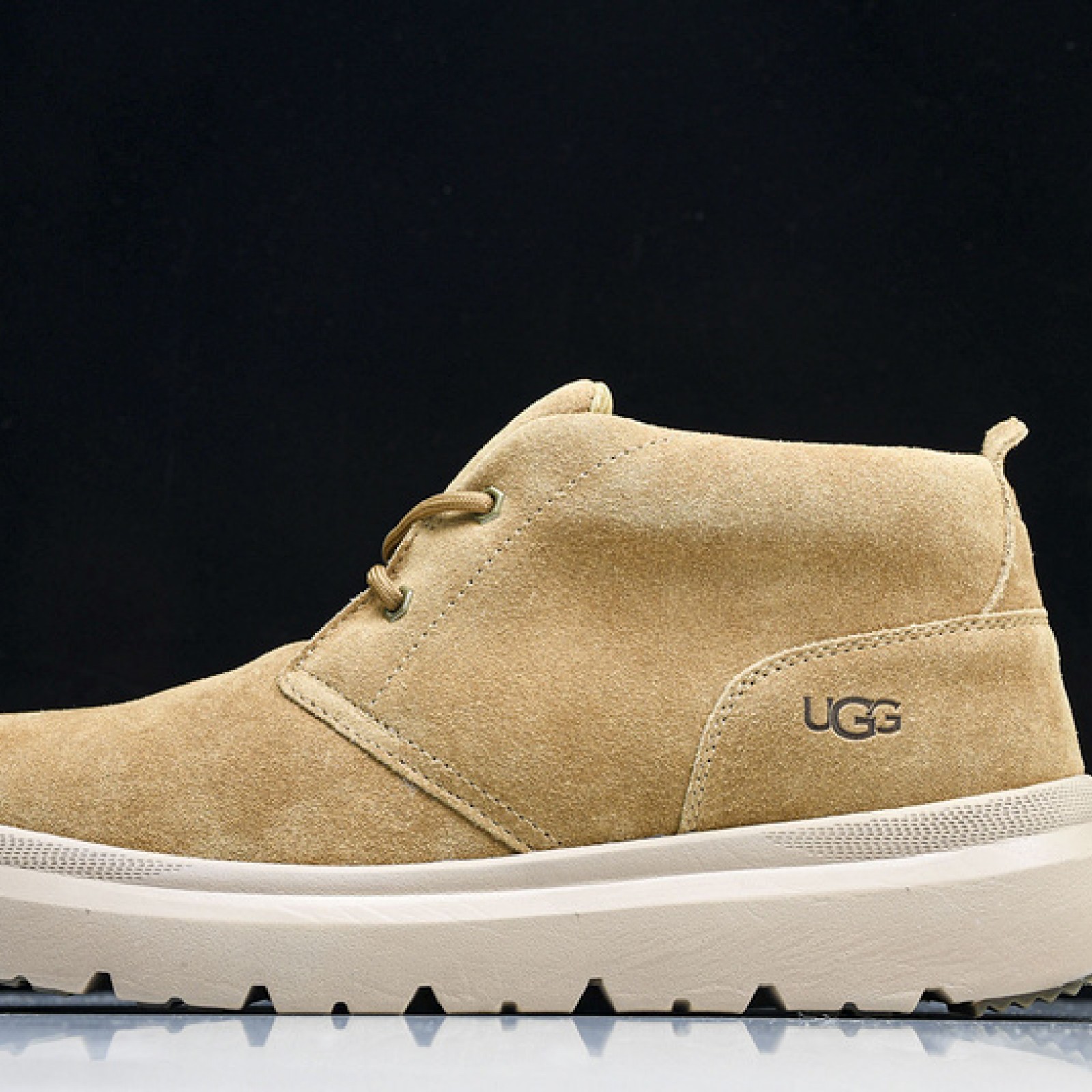UGG Burleigh Chukka Boot - Chestnut Maroon