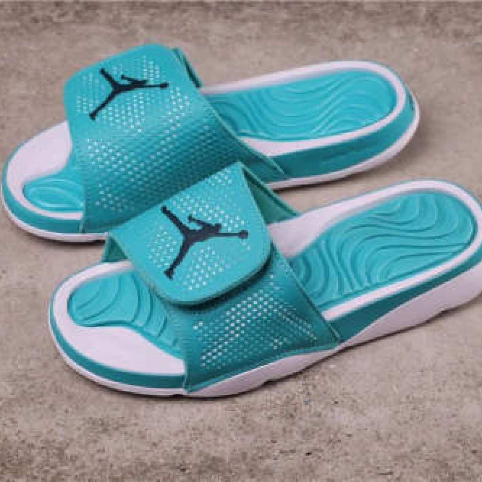 17USD Jordan Hydro 5 850257-303 40-47