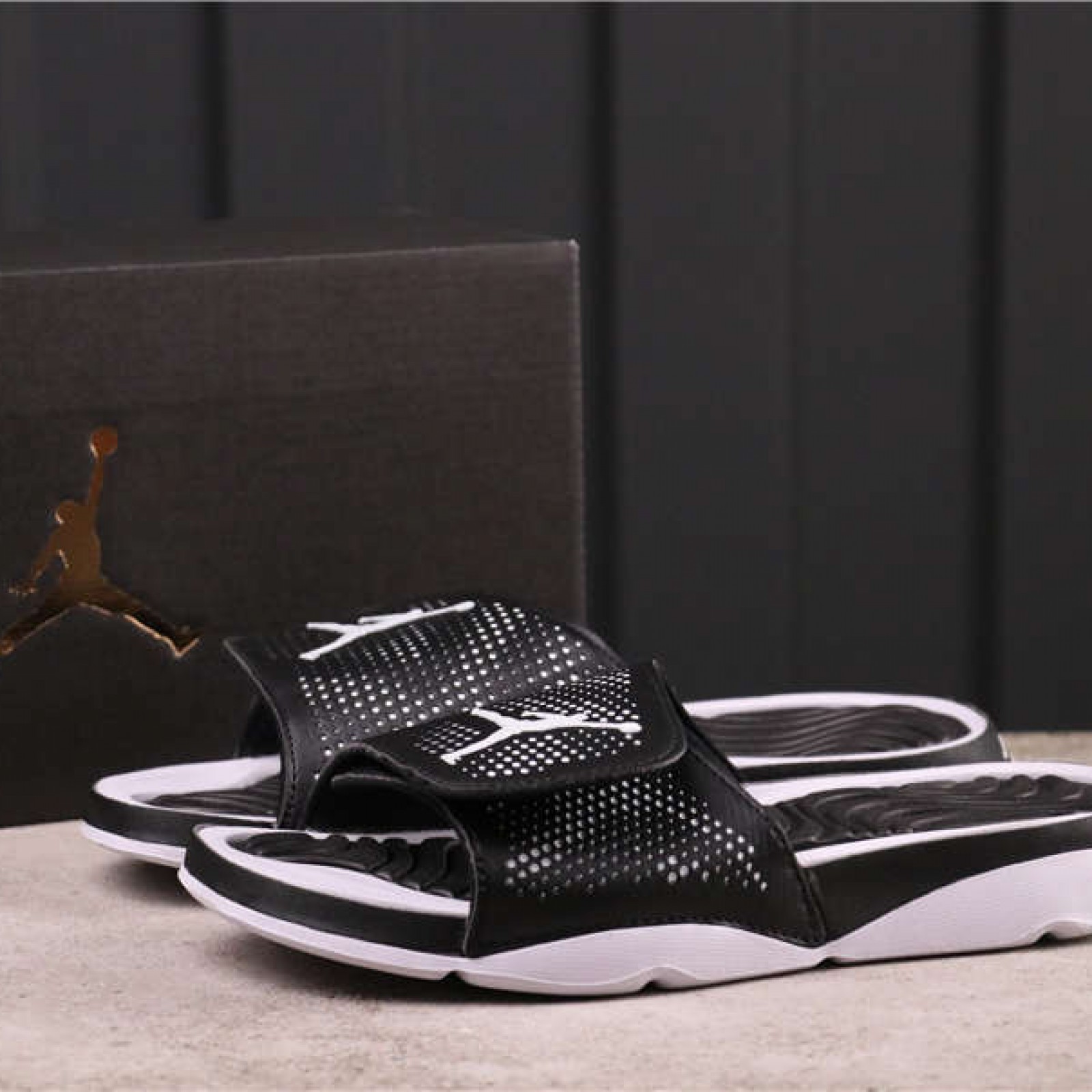 17USD Jordan Hydro 5 retro 820257-011 36-47