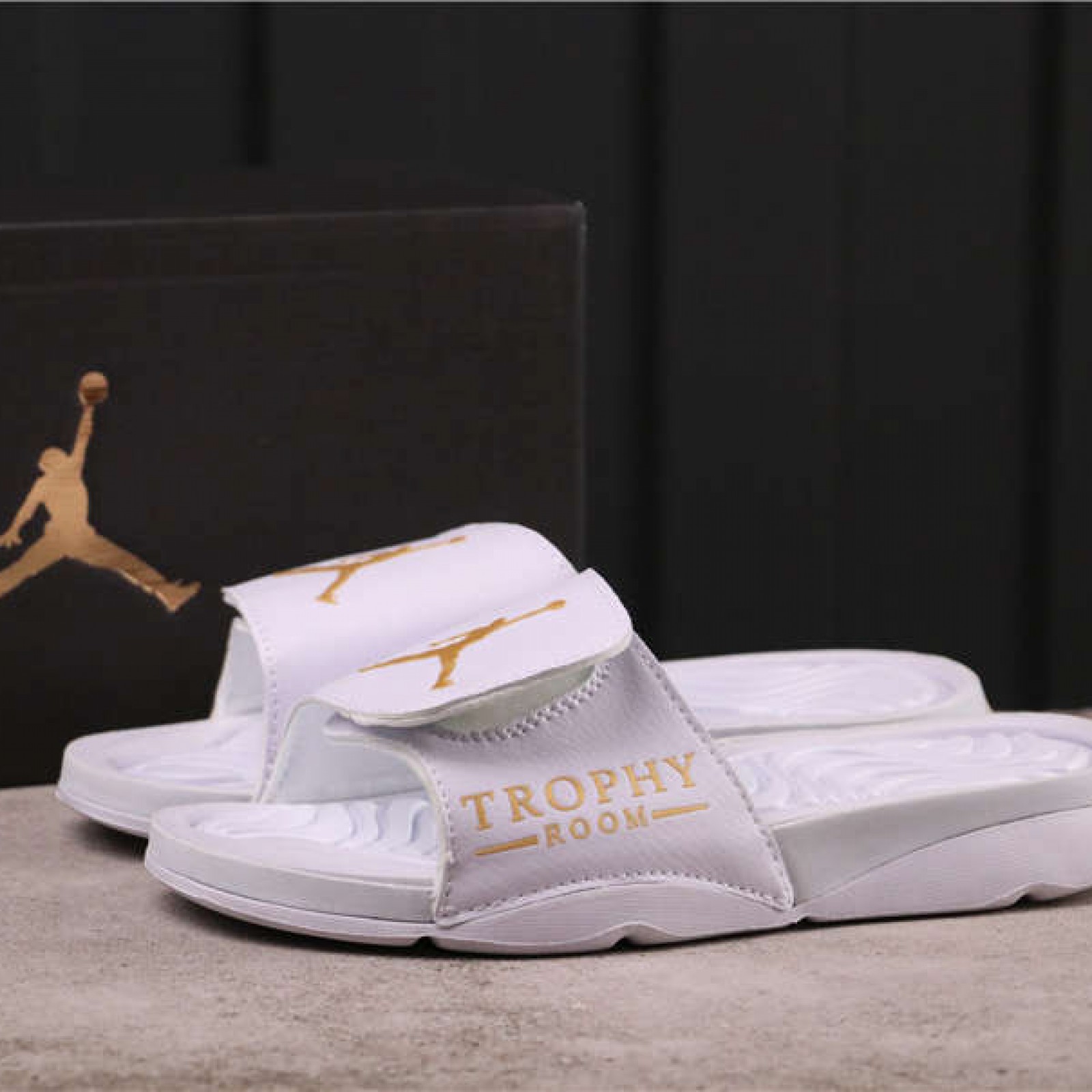 17USD Jordan Hydro 5 retro 820257-011 40-47