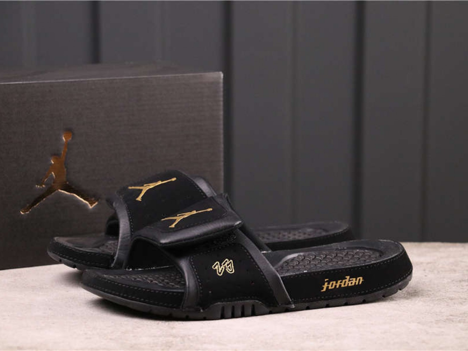 17USD Jordan Hydro 6 630752-112 40-47