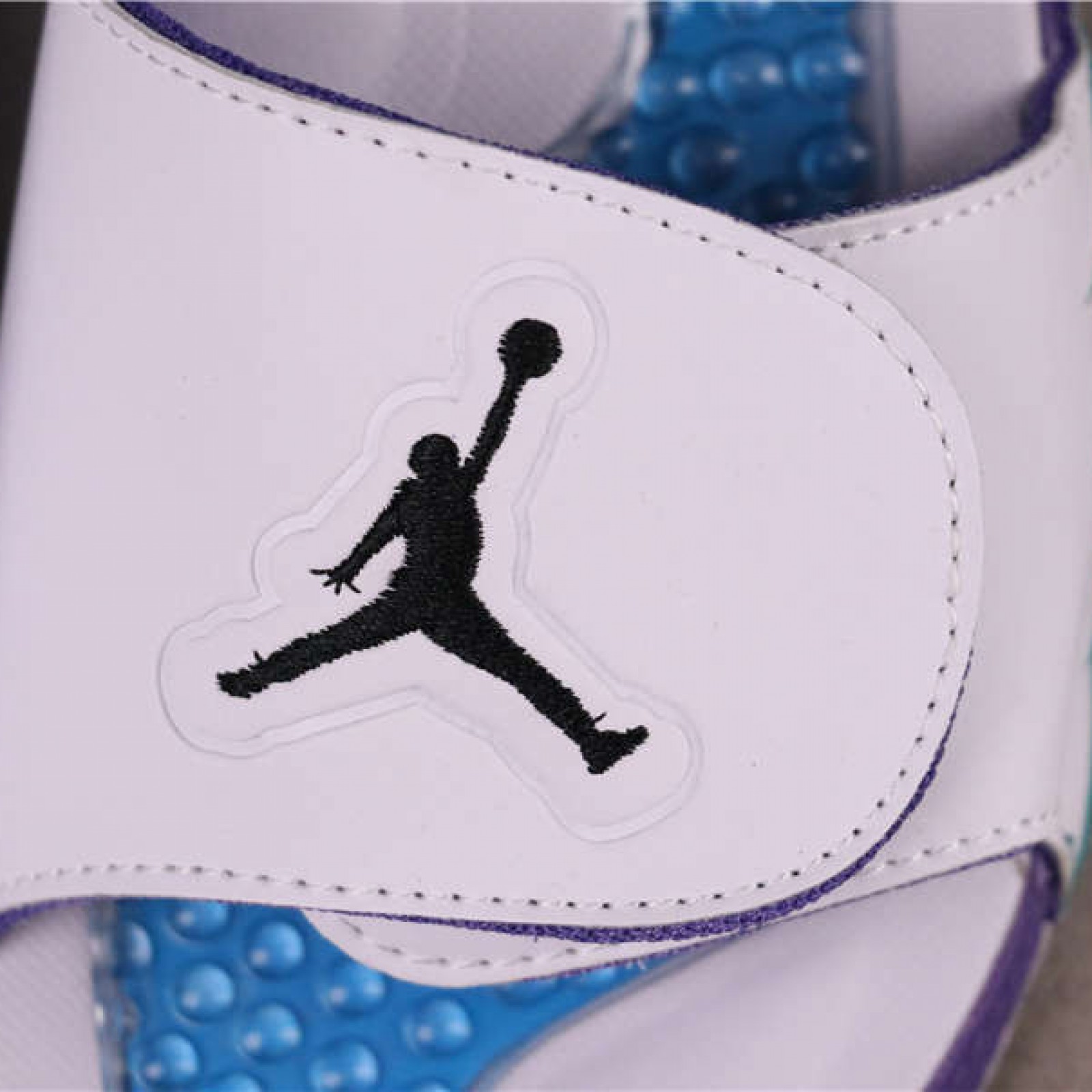 18USD JORDAN HYDRO V RETRO 555501-108 36-47.5