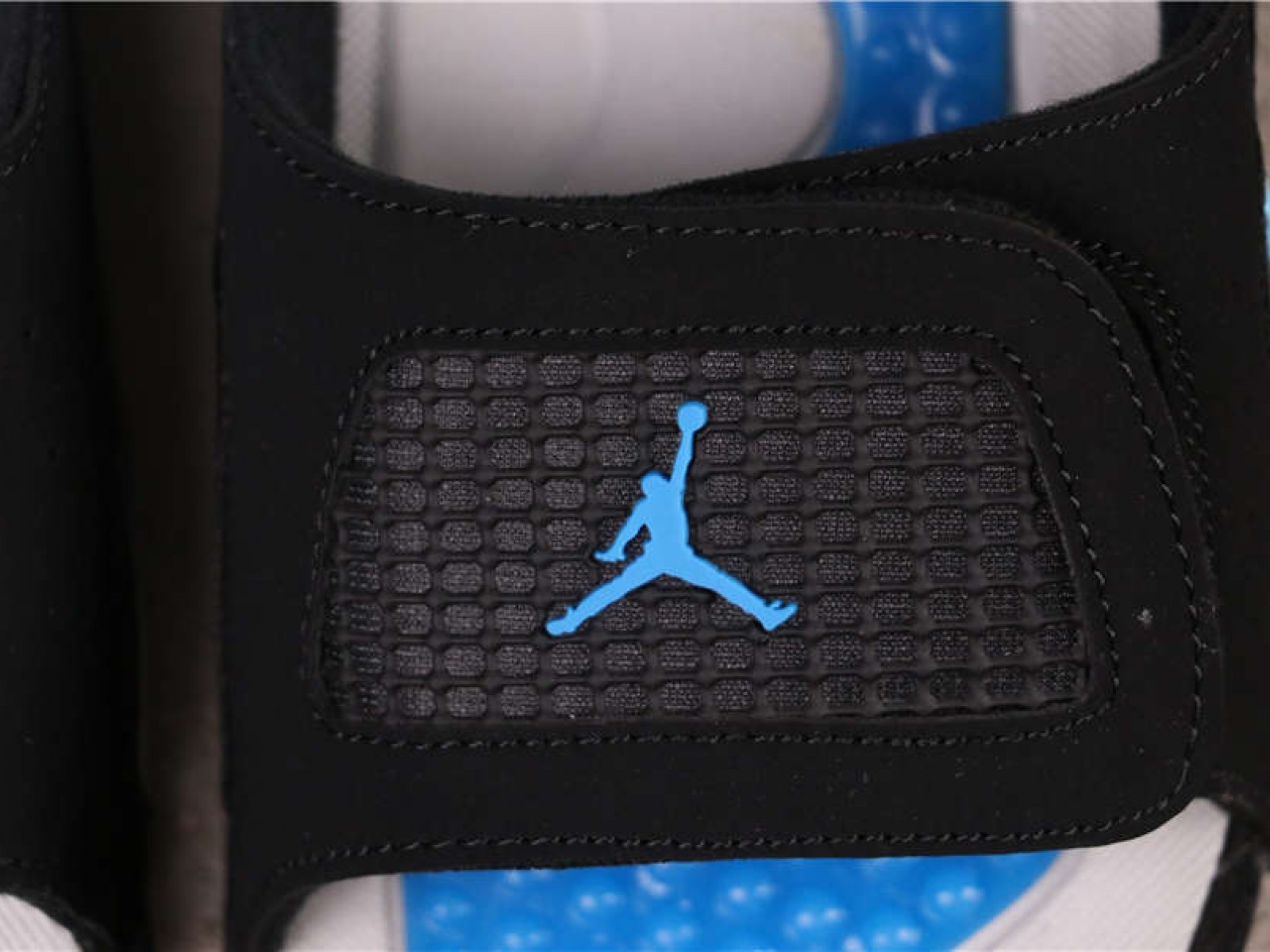 18USD Jordan Hydro 4 532225-004 36-46
