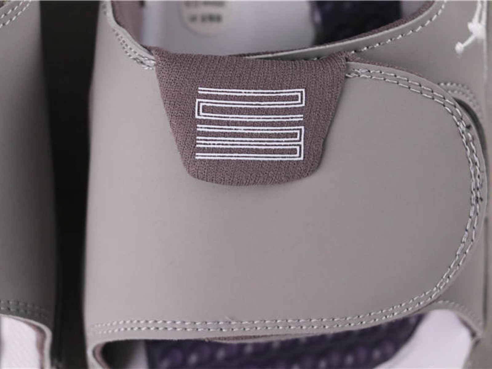 22USD Air Jordan Hydro 11 retro AA1336-004 36-46