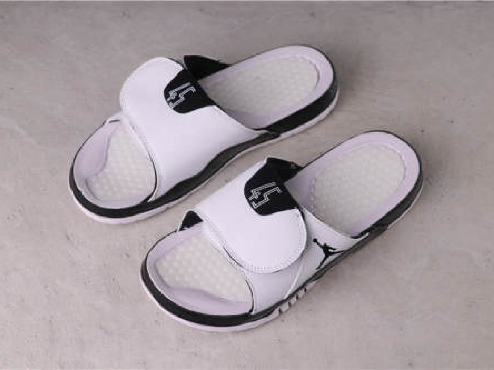 22USD Air Jordan Hydro 11 retro AA1336-107 36-46