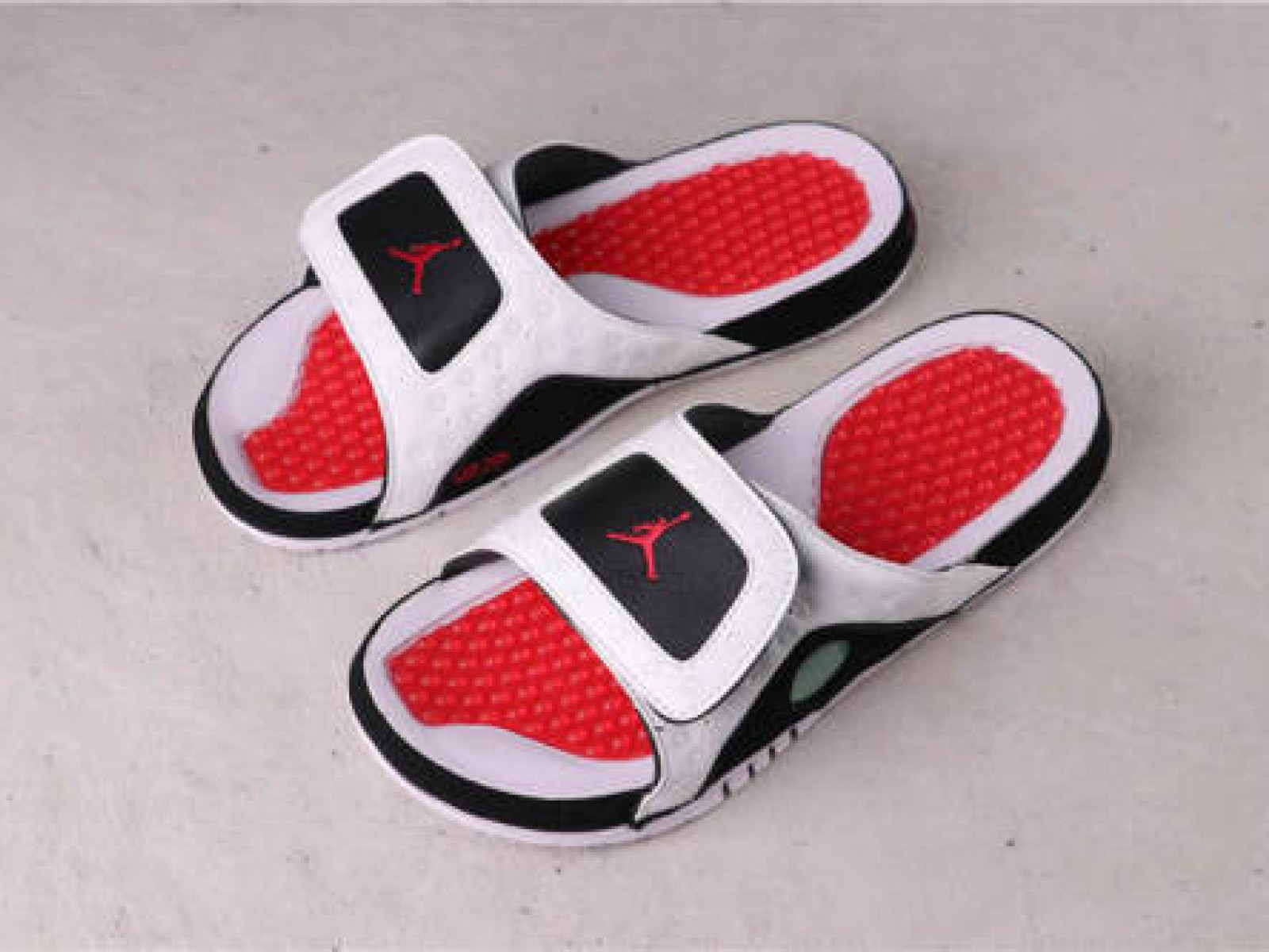 22USD Air Jordan Hydro 13 retro 684915-106 36-46