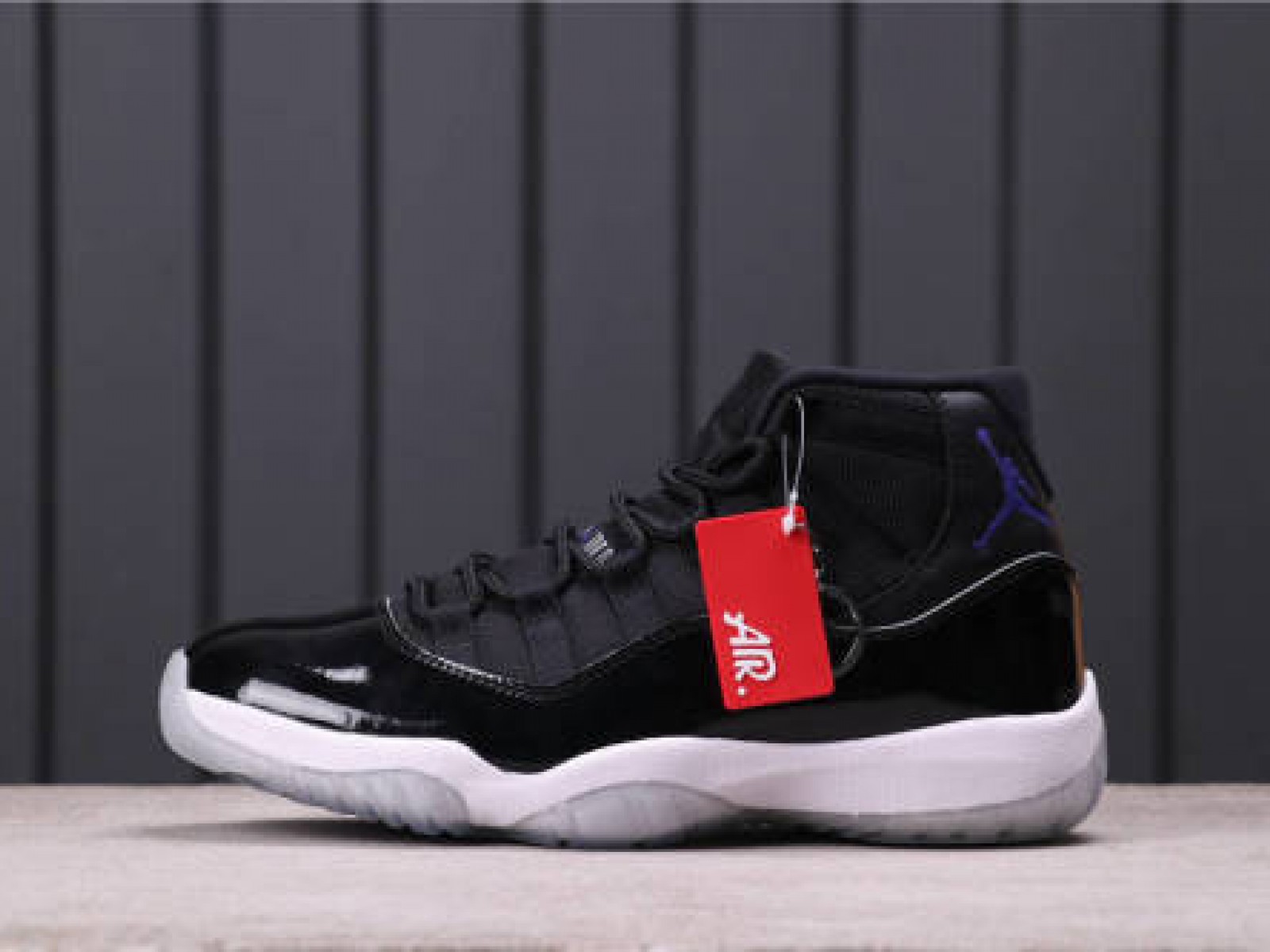 $100 Air Jordan 11 “Space Jam” 378037-003 Size 40-46