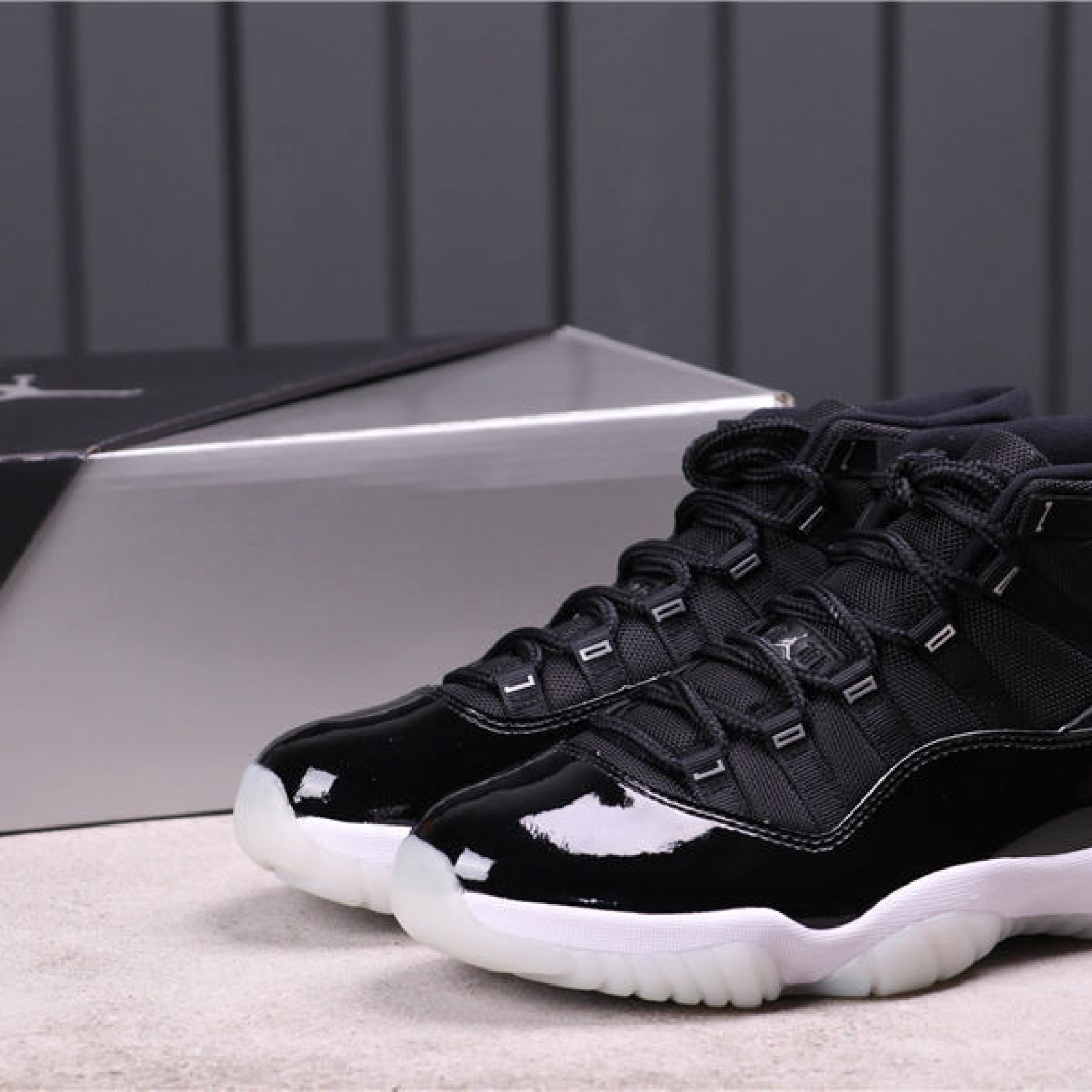 118USD Air Jordan 11 “25th Anniversary”CT8012-011 40-47