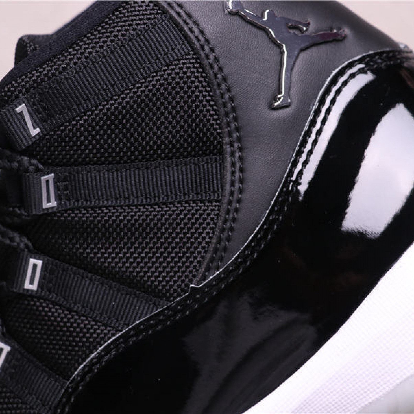 118USD Air Jordan 11 “25th Anniversary”CT8012-011 40-47