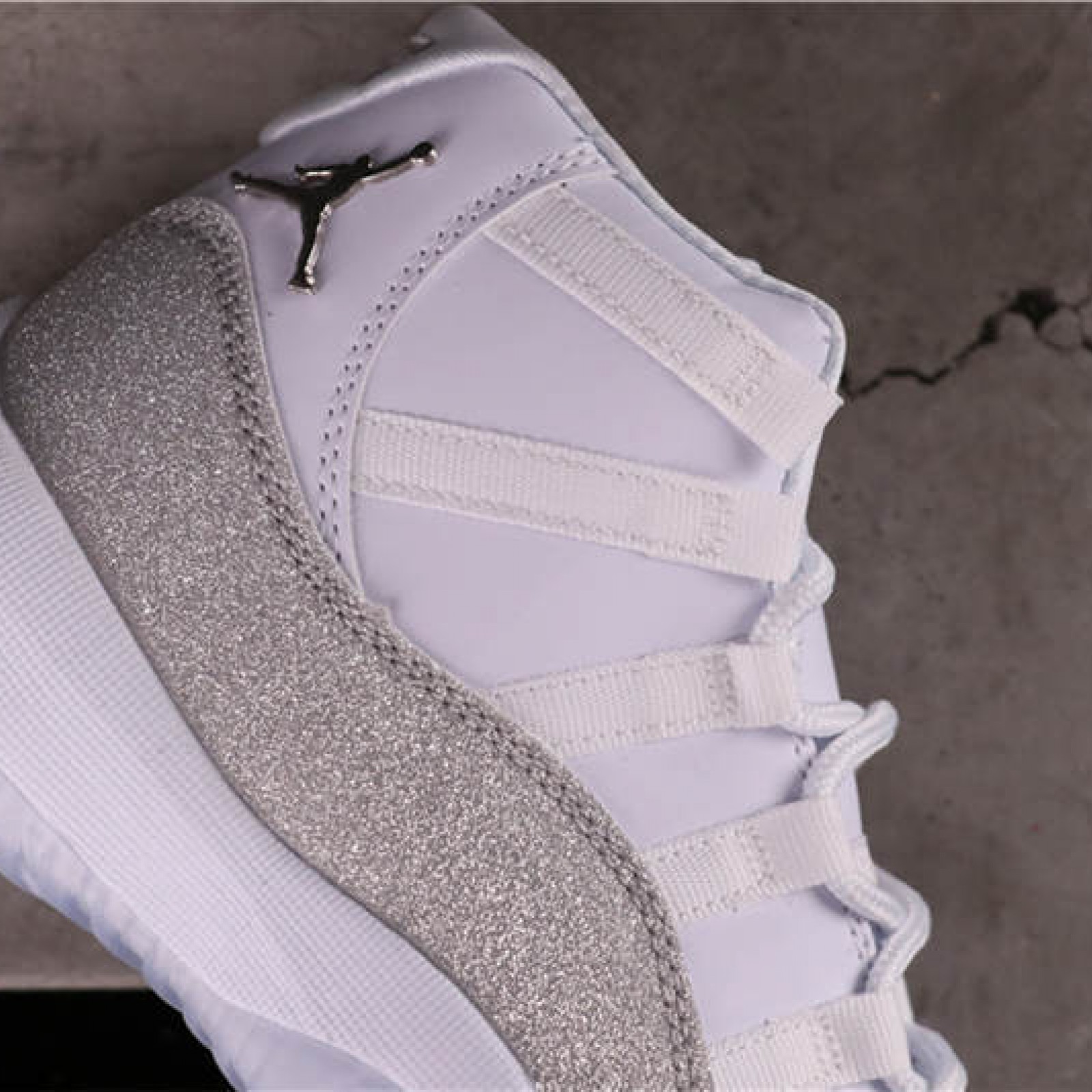 25USD Air Jordan 11 AR0715-100 36-47