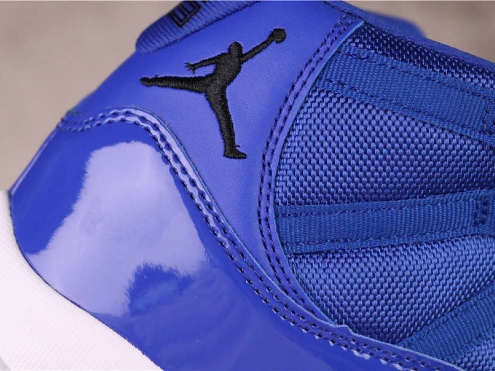 25USD Air Jordan 11 AV2187-160 36-47