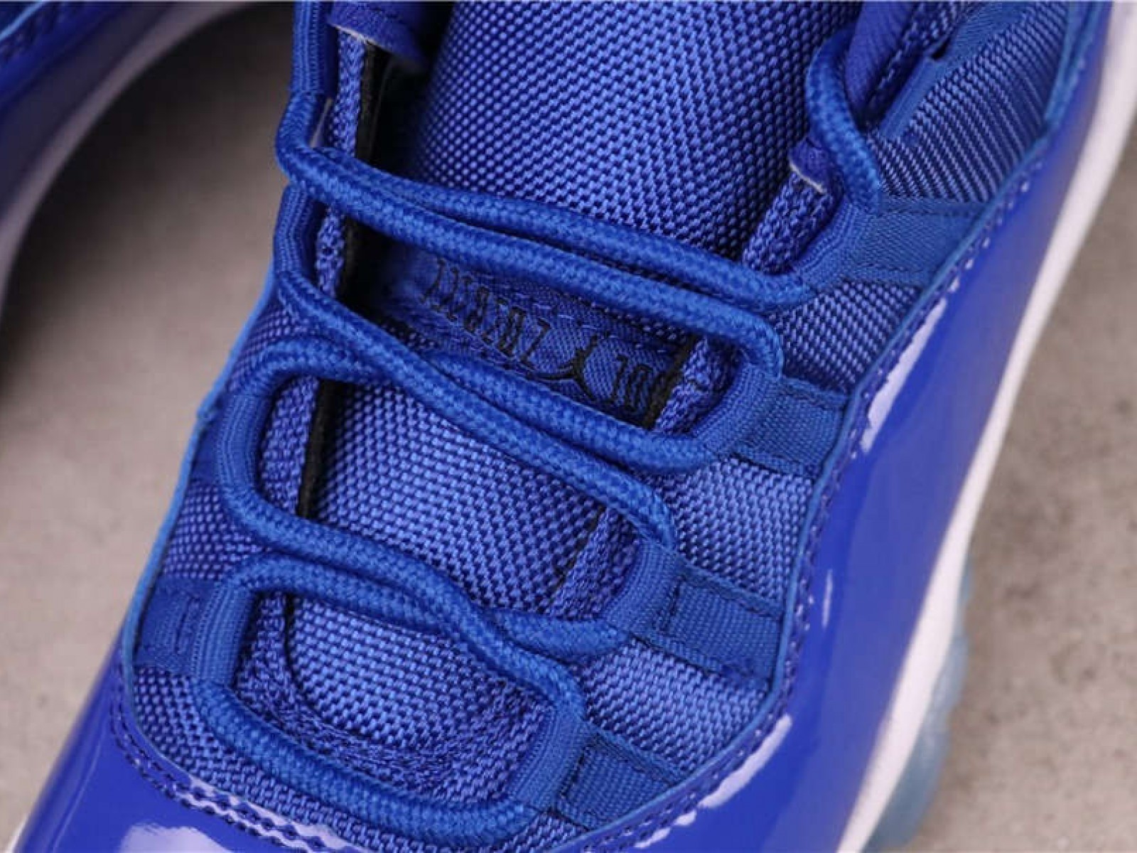 25USD Air Jordan 11 AV2187-160 36-47