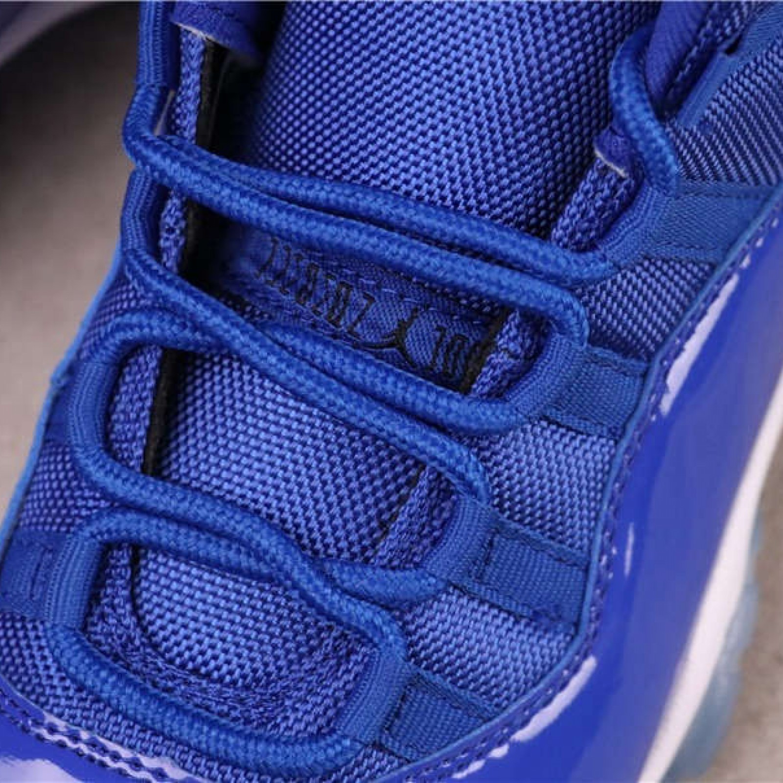 25USD Air Jordan 11 AV2187-160 36-47