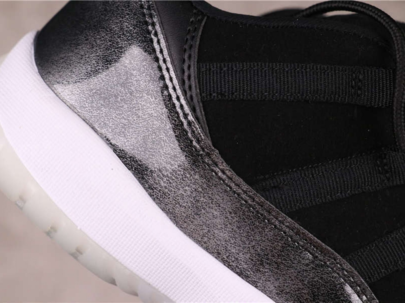 25USD Air Jordan 11 Low 528895-010 36-47