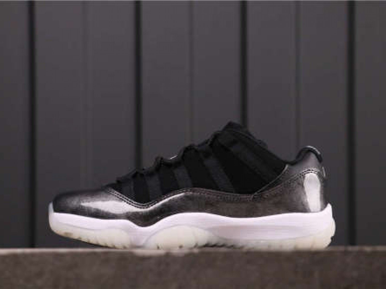 25USD Air Jordan 11 Low 528895-010 36-47