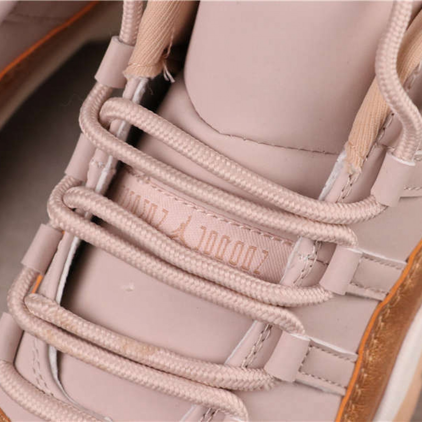 25USD Air Jordan 11 Low AH7860-105 36-40