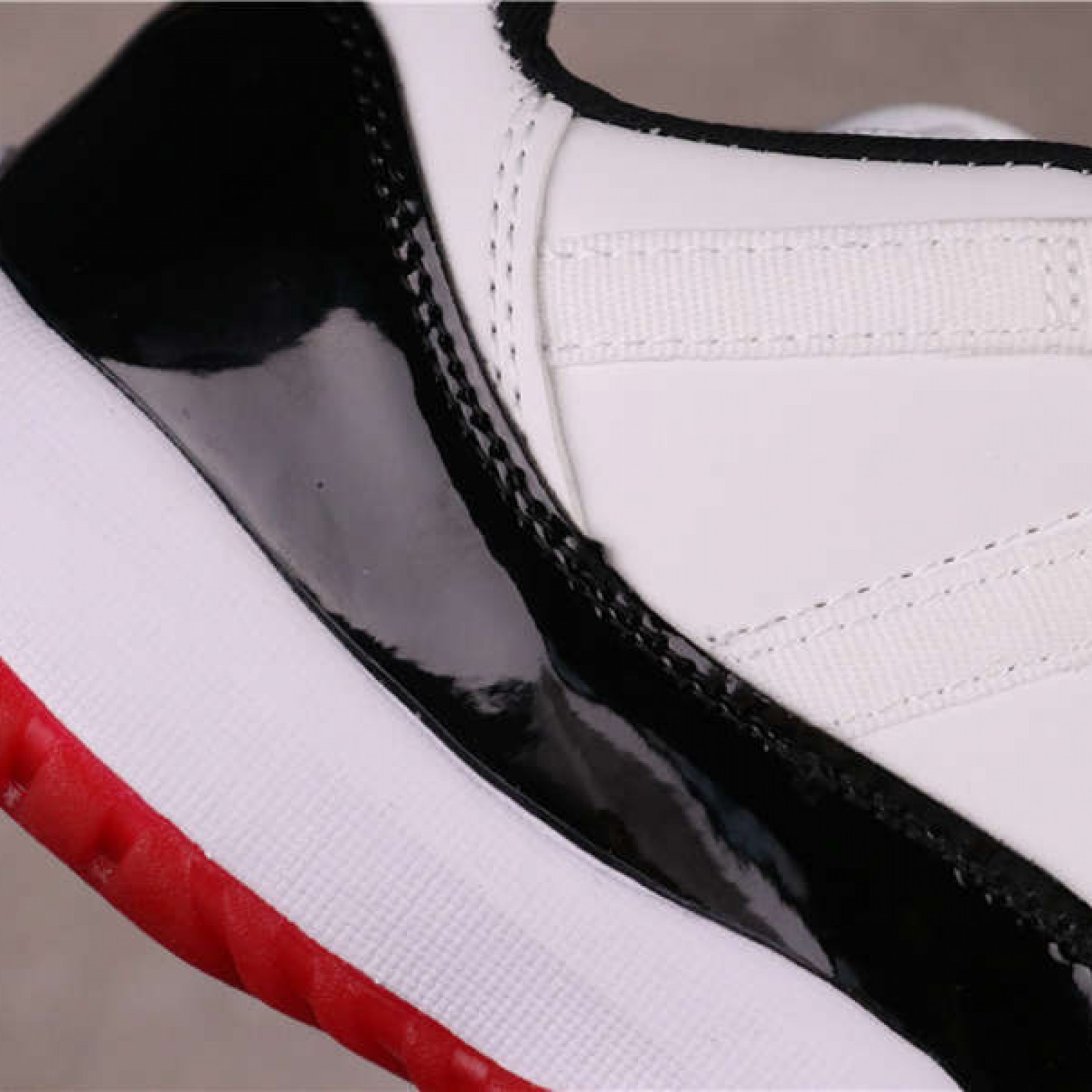 25USD Air Jordan 11 Low AV2187-160 36-47