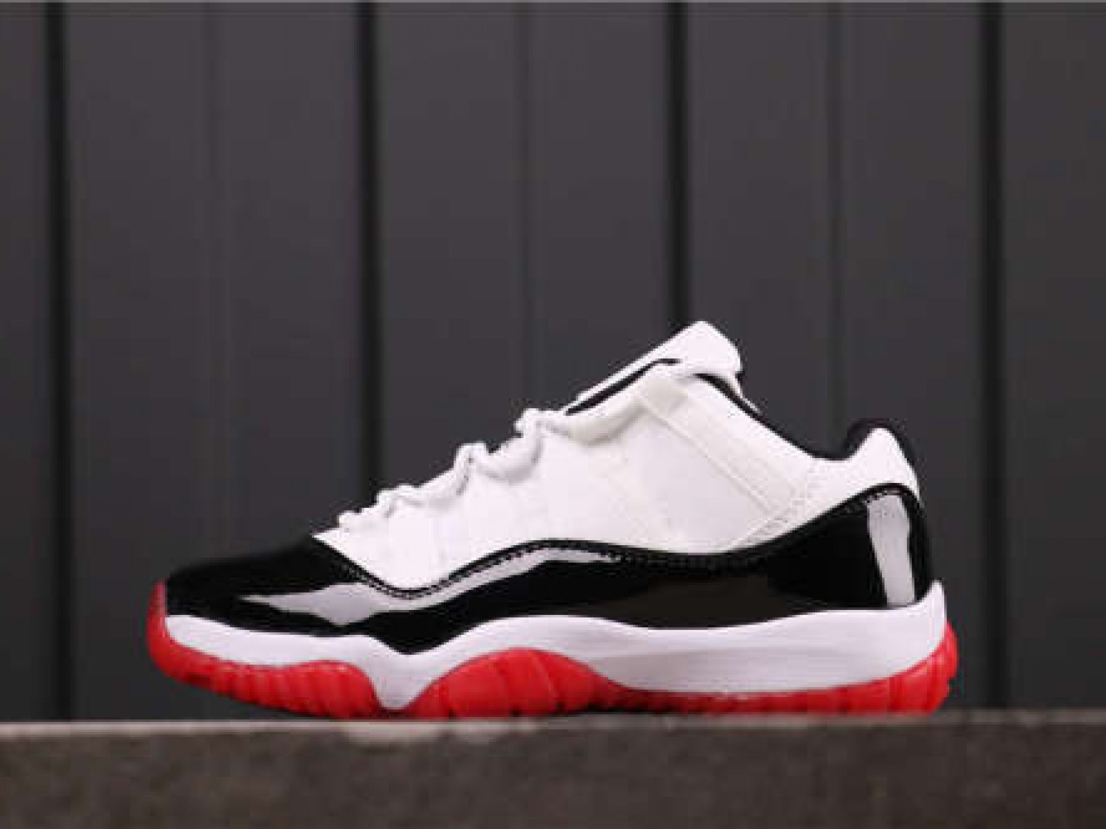25USD Air Jordan 11 Low AV2187-160 36-47