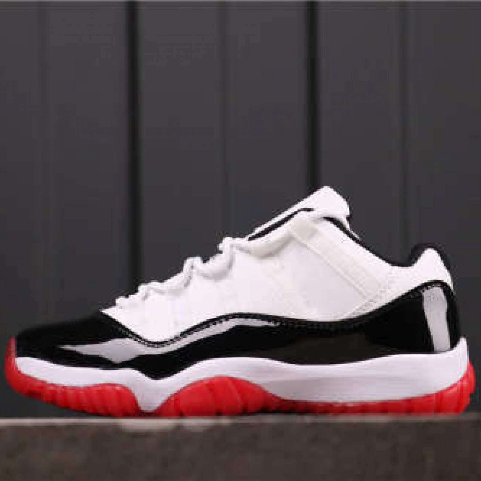 25USD Air Jordan 11 Low AV2187-160 36-47