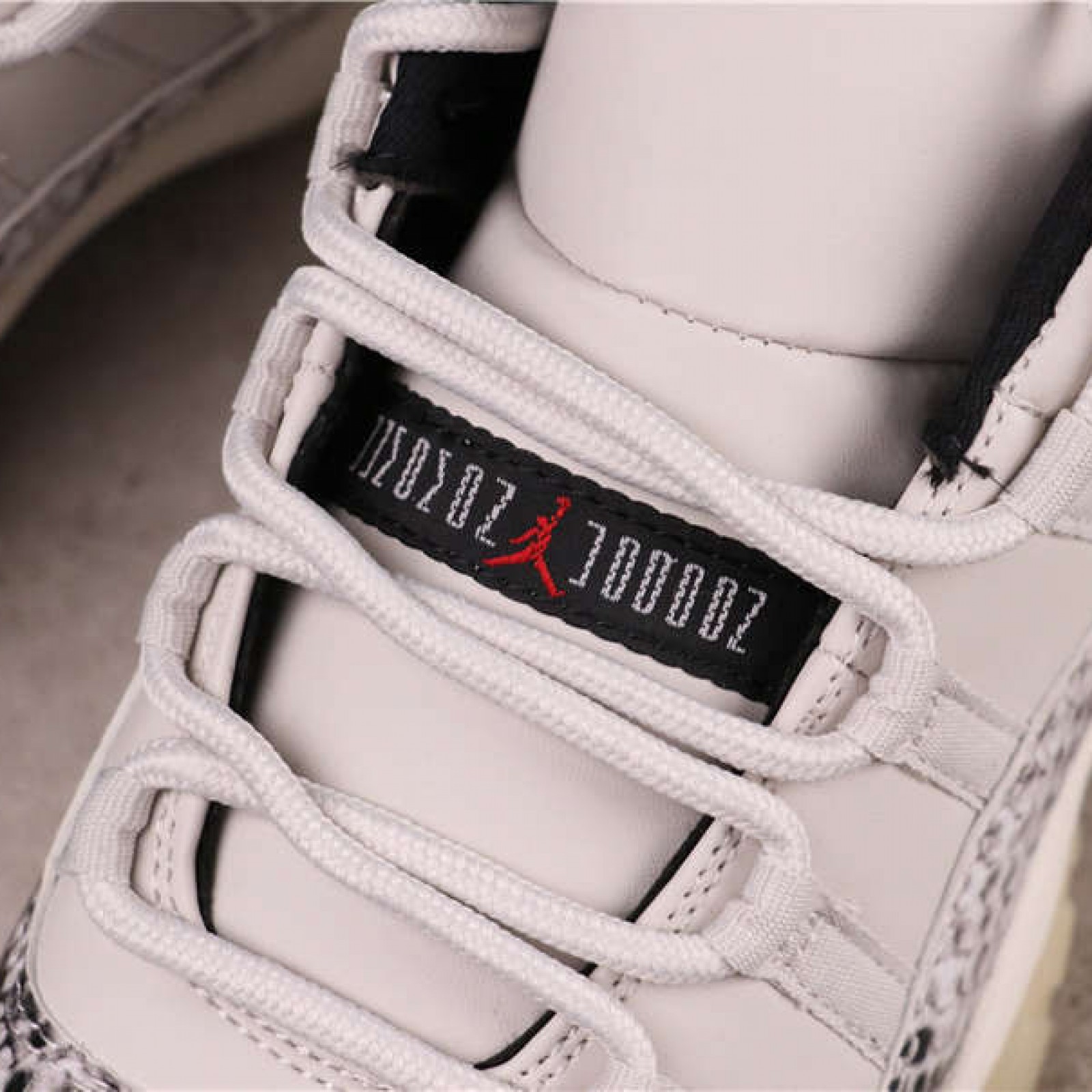 25USD Air Jordan 11 Low Snakeskin Light Bone CD6846-106 36-47