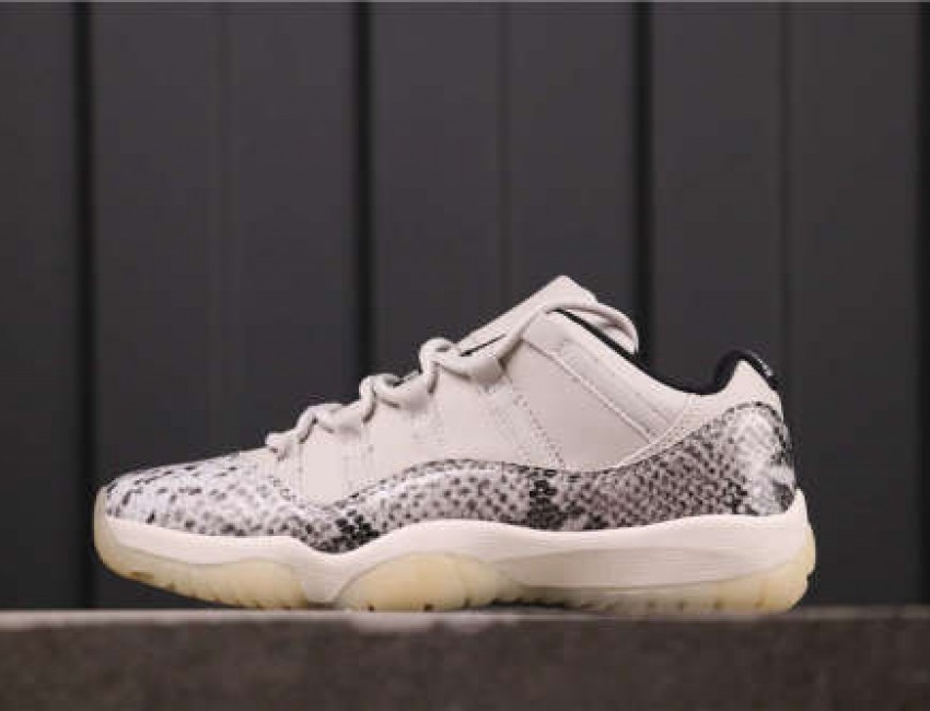 25USD Air Jordan 11 Low Snakeskin Light Bone CD6846-106 36-47